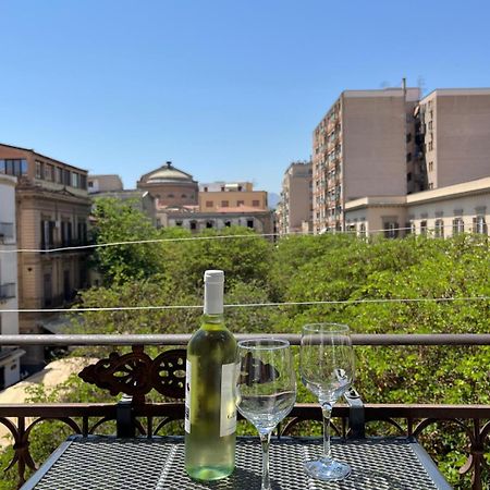 Casa Vacanze Da Ruggero Al Massimo Παλέρμο Εξωτερικό φωτογραφία