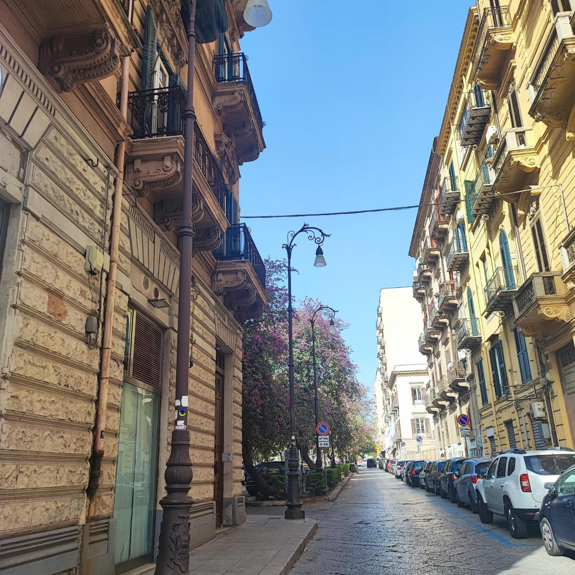Casa Vacanze Da Ruggero Al Massimo Παλέρμο Εξωτερικό φωτογραφία